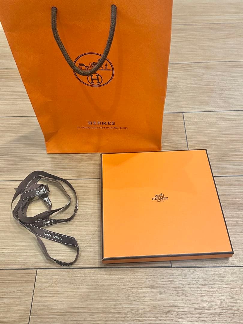 HERMES オレンジ タオルハンカチ ギフトボックス付き　エルメス