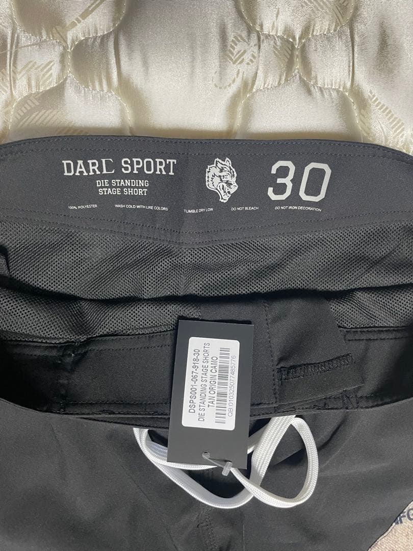 ダルクスポーツ サーフパンツ　30インチ　新品未使用タグ付き