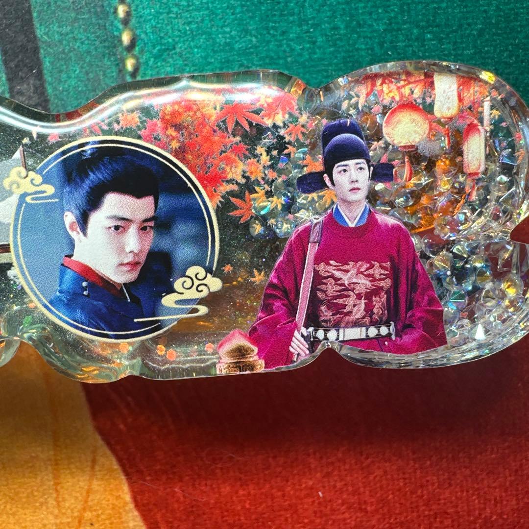 肖戦 厚いレジン置物です&バッグチャームに&ナイトライトにもなります❣️9点セット