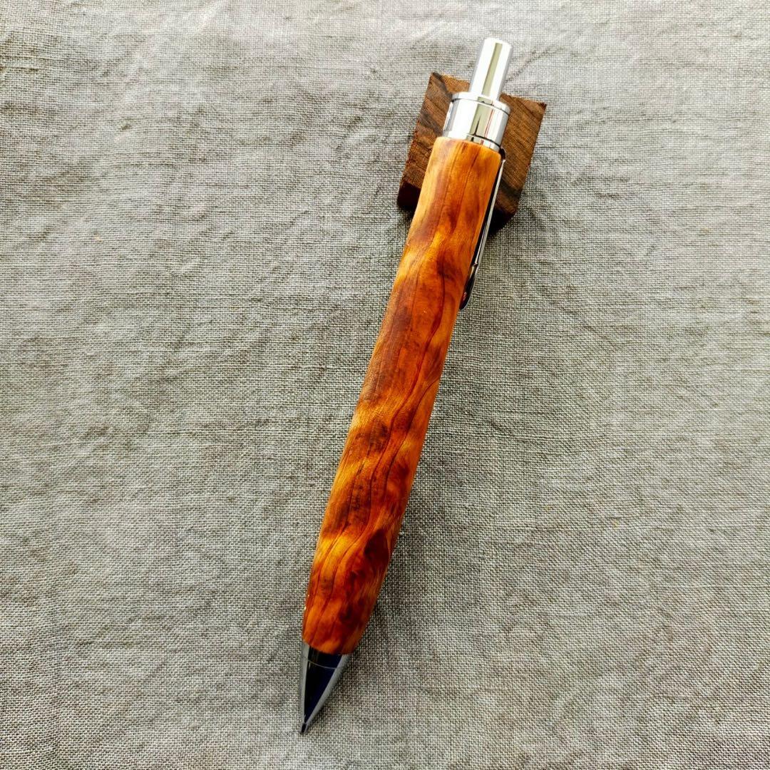 ハンドメイド　木軸シャープぺン　杉　油杢　0.5mm　ウッドペン