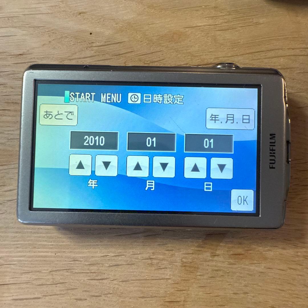 FINEPIX Z700EXR FUJIFILM シルバー