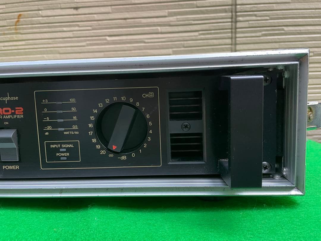 アキュフェーズ pro-2 業務用パワーアンプ ハードケース付 動作品