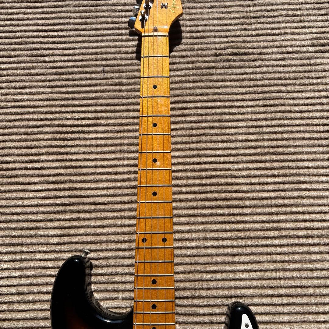 Fender Stratocaster サンバースト ギター