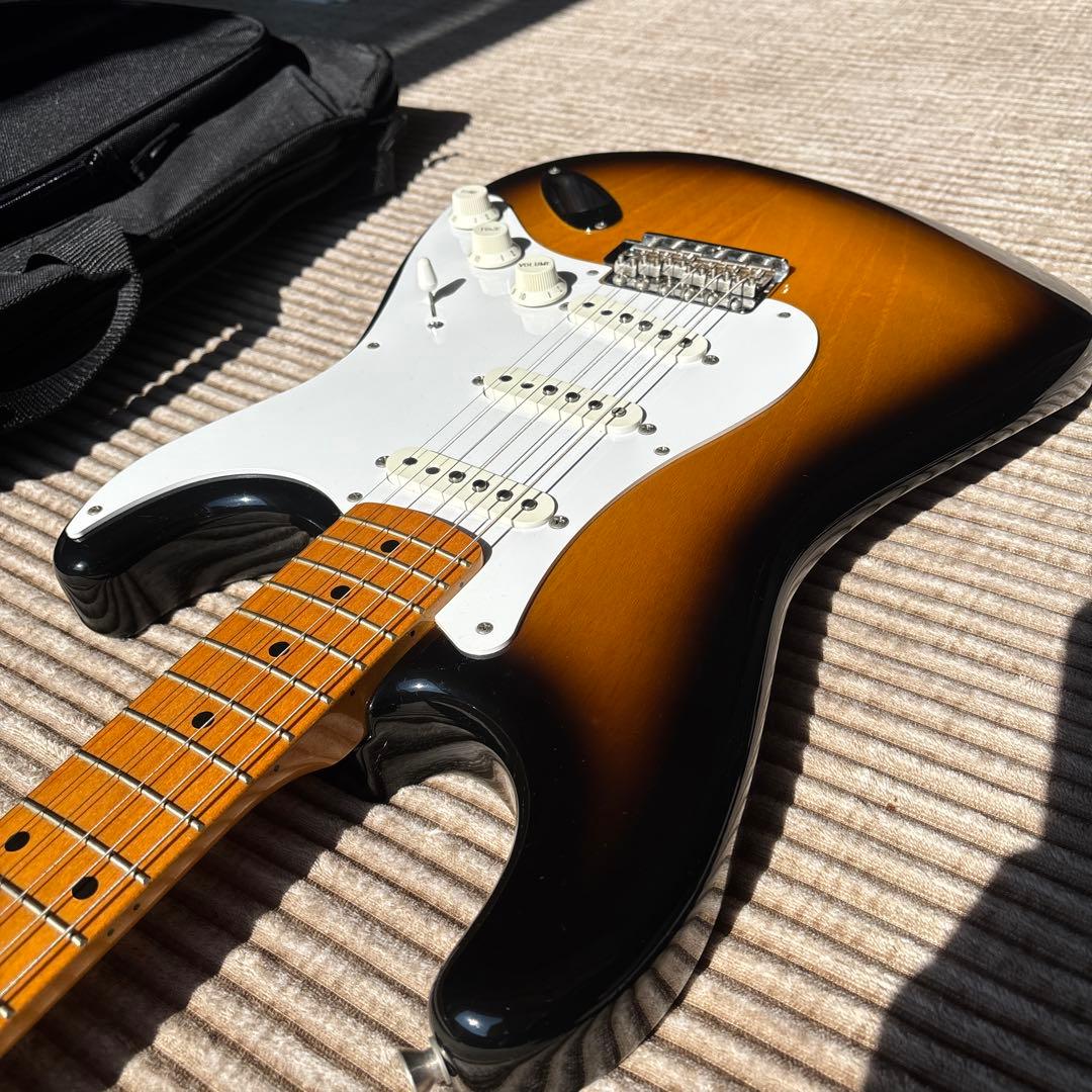 Fender Stratocaster サンバースト ギター