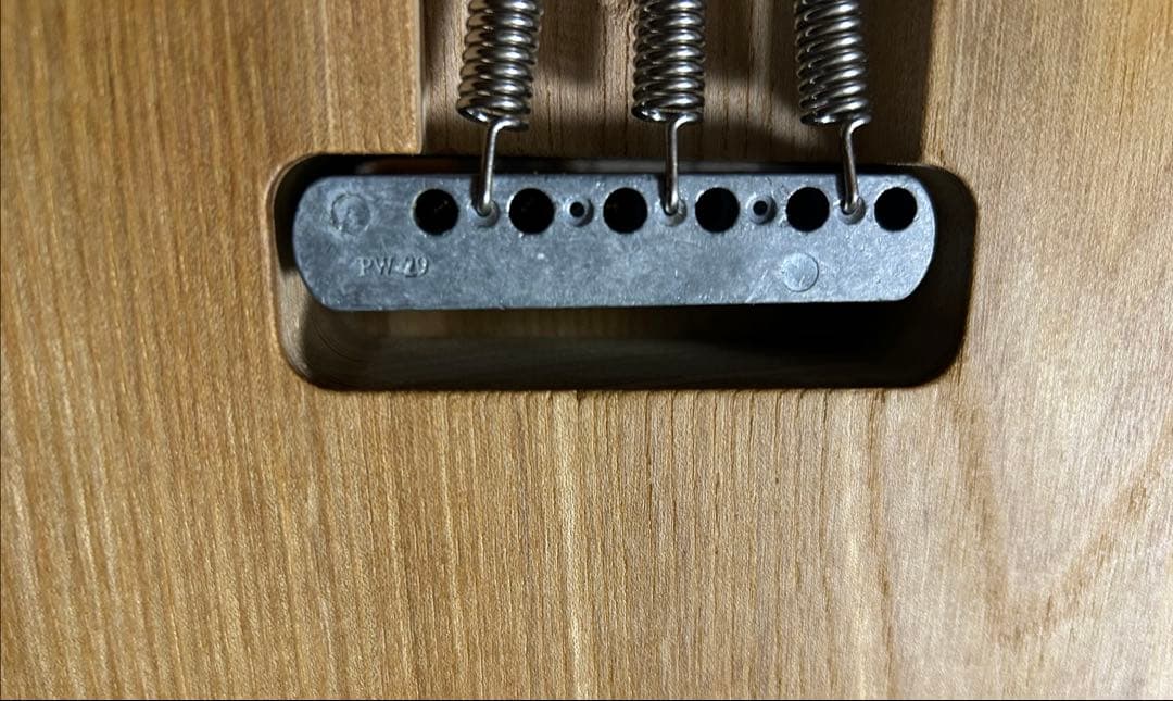 r*1様 メーカー不明　ストラトタイプ　エレキギター リバースヘッド仕様