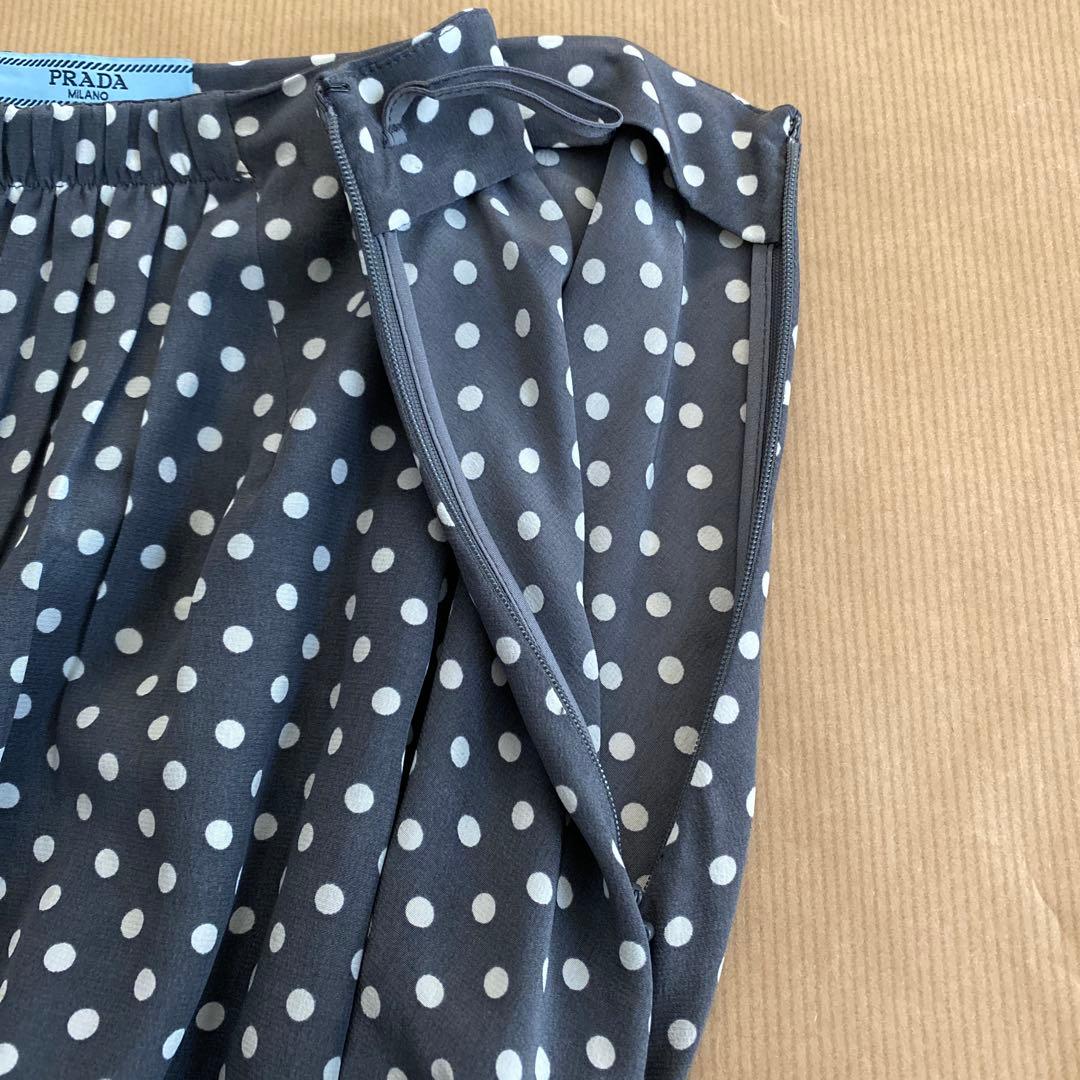 PRADA プラダ グレー水玉スカート　 サイズ42