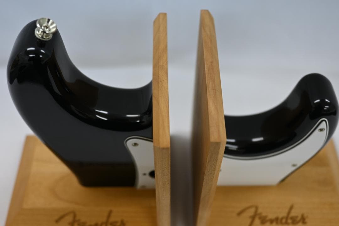 ☆新品限定色 ☆FENDER BOOKENDS フェンダーブックエンドBLACK