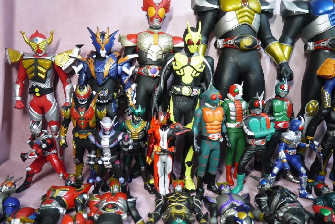 ライダーヒーローシリーズ　ビッグサイズソフビ　フィギュアなど　97体セット