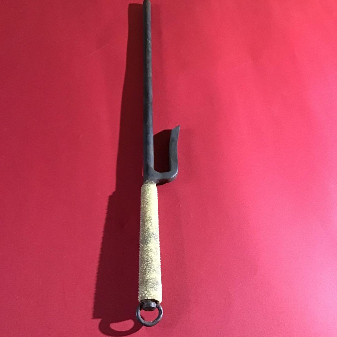 時代十手　柄鮫皮巻