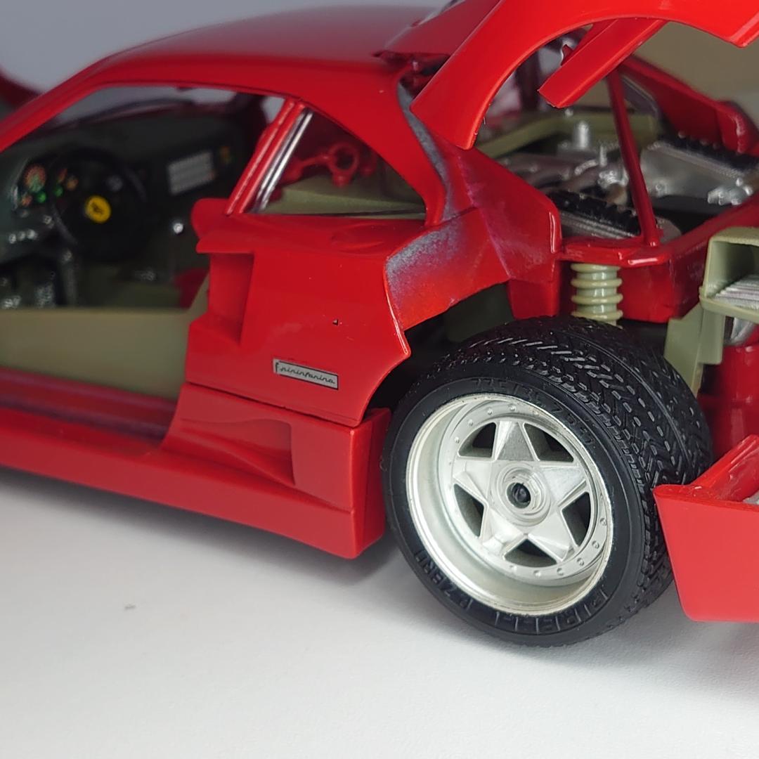 bburago　フェラーリ　F40　1/18　ゴールドコレクション