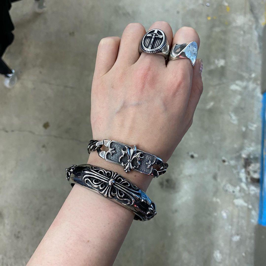 シルバー クロスバングル