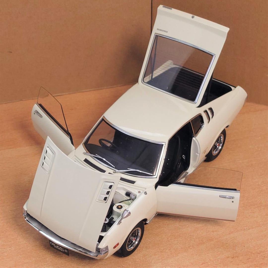 1/18 トヨタ セリカ リフトバック 2000GT 1973 オートアート製