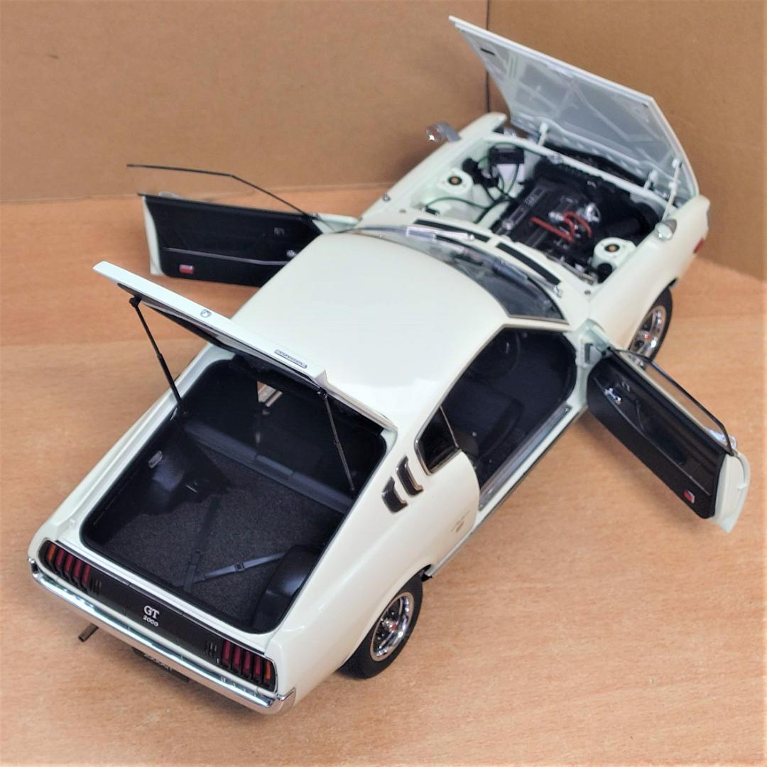 1/18 トヨタ セリカ リフトバック 2000GT 1973 オートアート製
