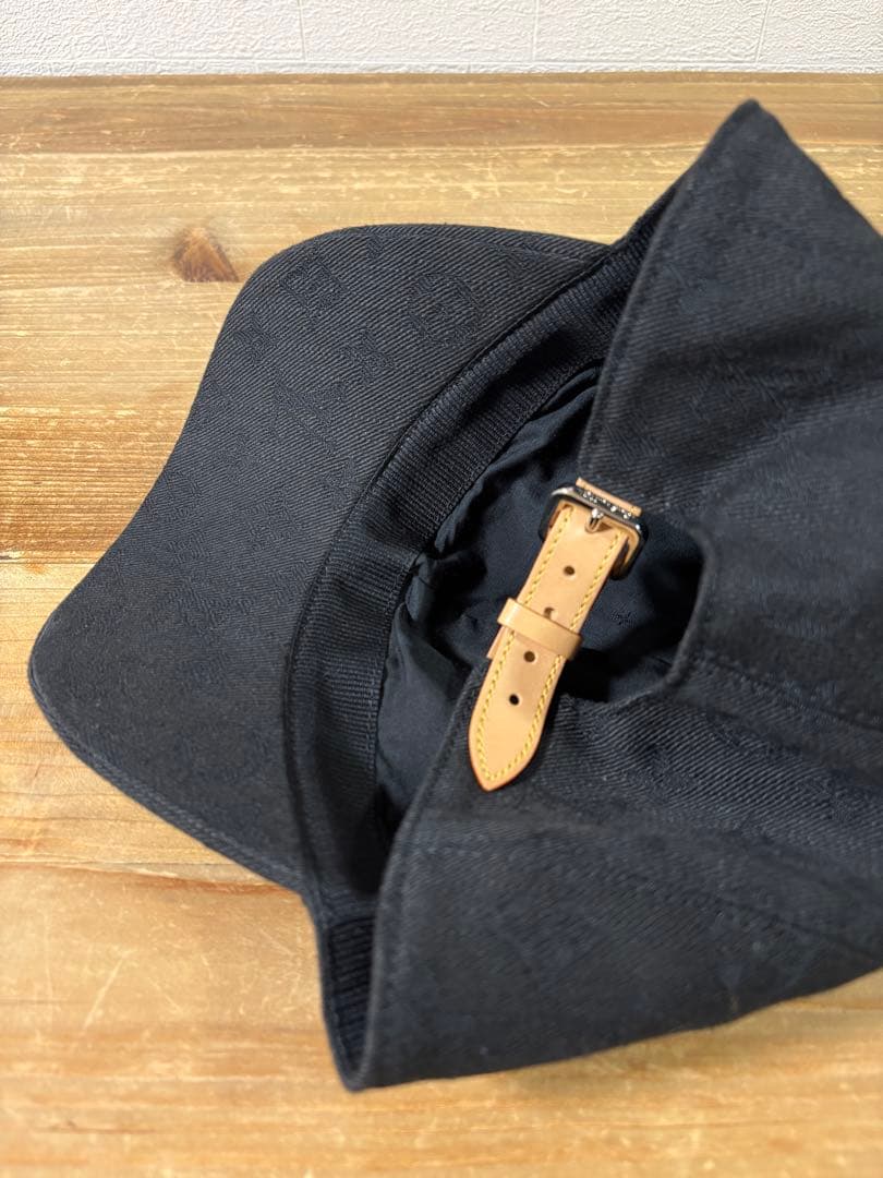 M*a様 ルイヴィトン キャスケット・モノグラムエッセンシャル 帽子 黒 62