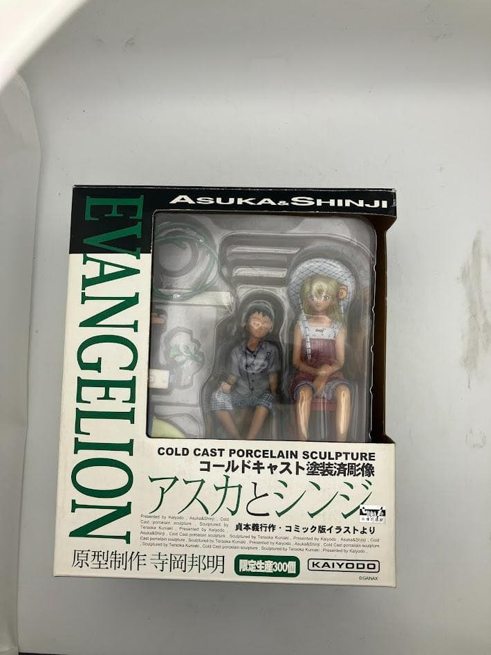 【希少品】限定300個　アスカとシンジ　コールドキャスト塗装済彫像