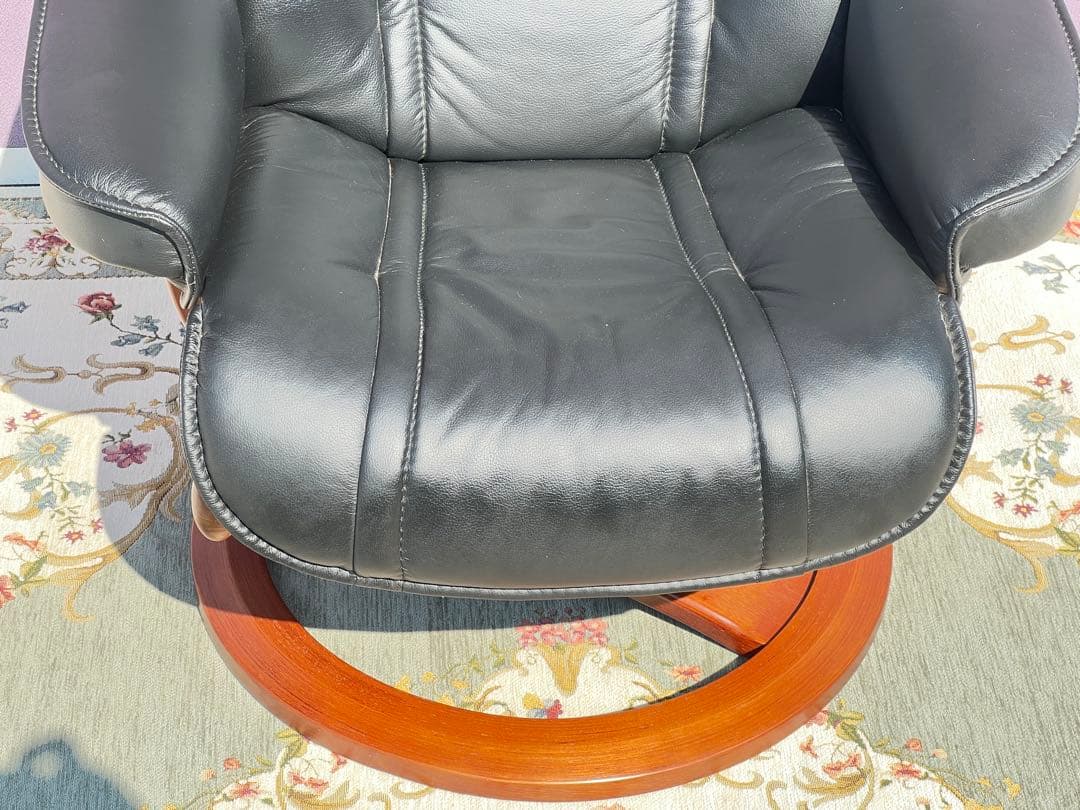 ストレスレスリクライニングチェア