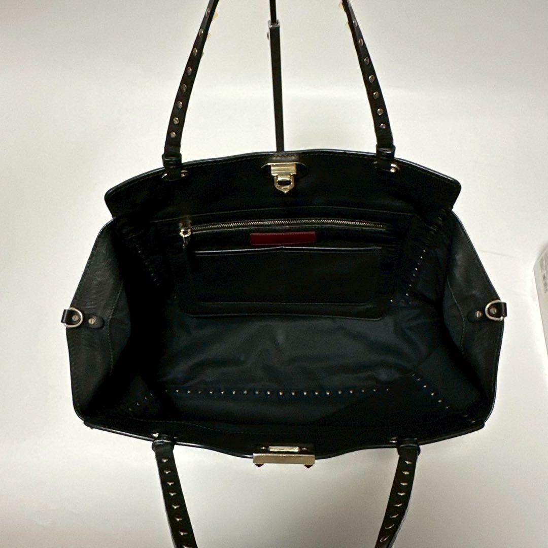 t67【極美品】ヴァレンティノ　ロックスタッズブラックレザー2wayショルダー.