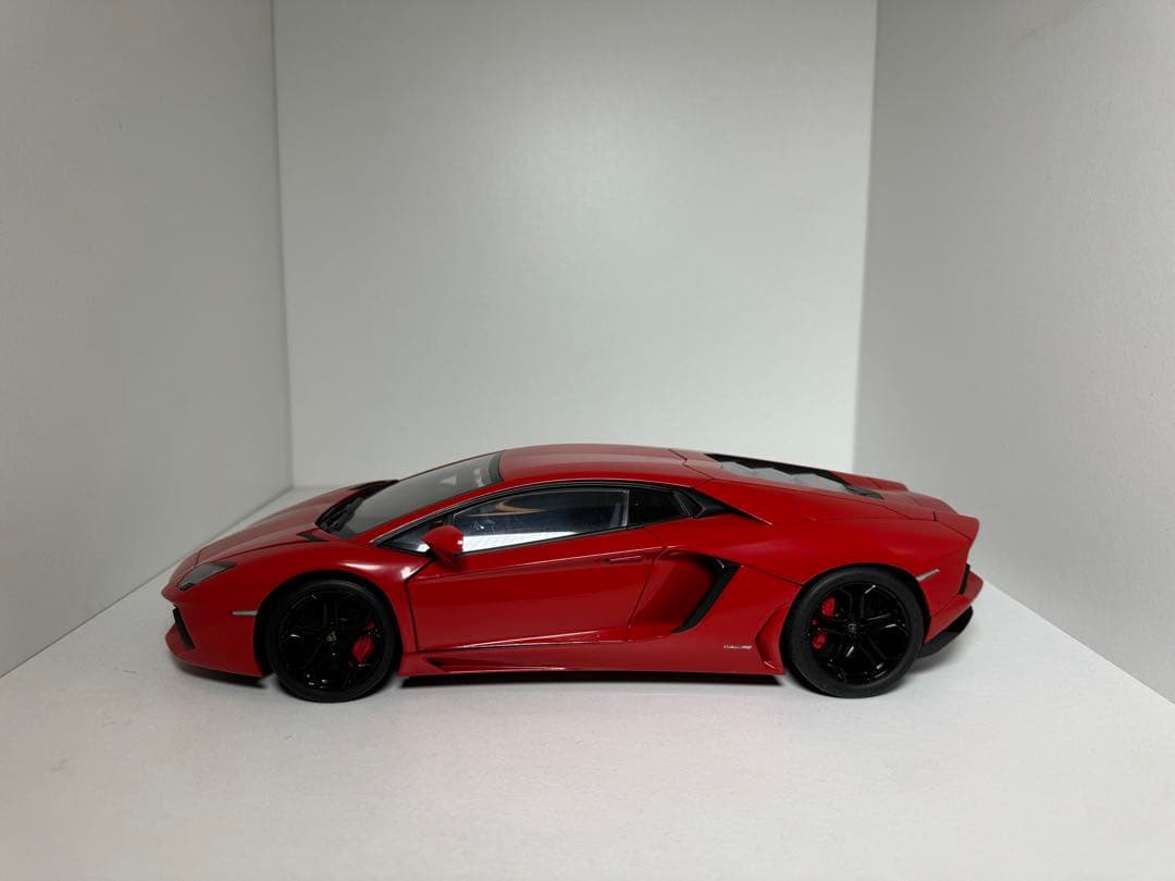 オートアート アヴェンタドール LP700-4