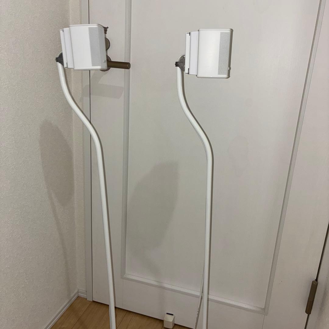 希少ホワイト　スタンド付き　BOSE サラウンドSPEAKERS サウンドバー