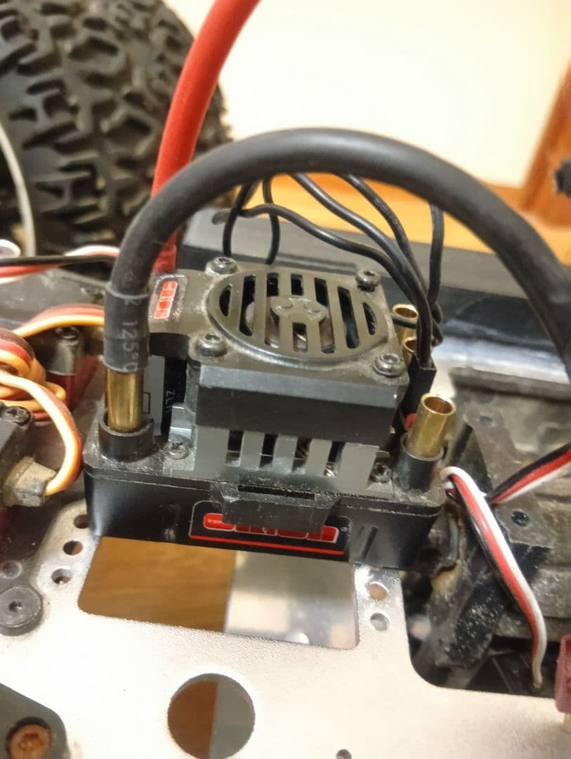 LOSI LST2 ブラシレスコンバージョン