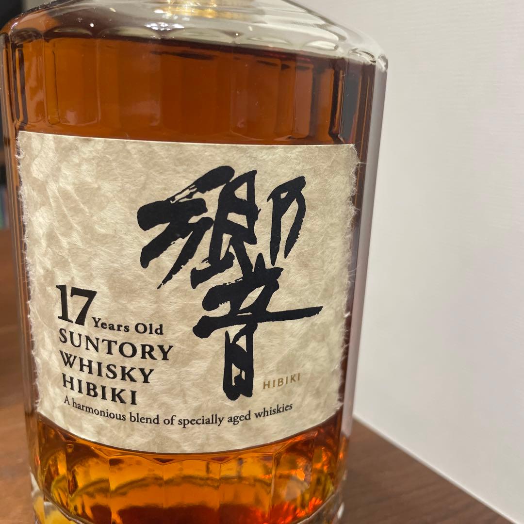 ③ サントリーウイスキー響17年　裏ゴールドラベル　箱付き　未開封