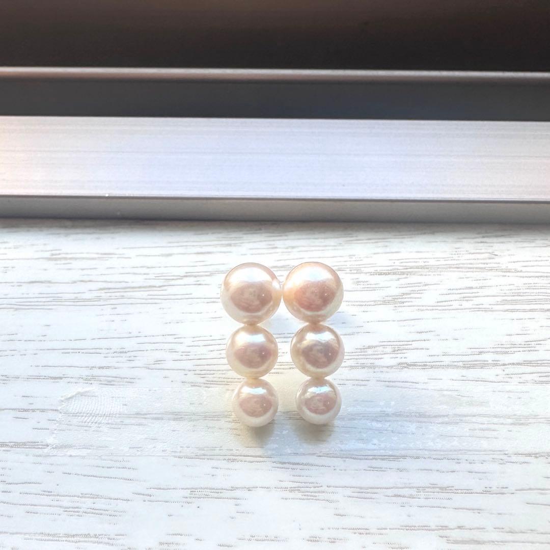 【セール価格】K10YGアコヤ真珠トリプルピアス（ホワイト）