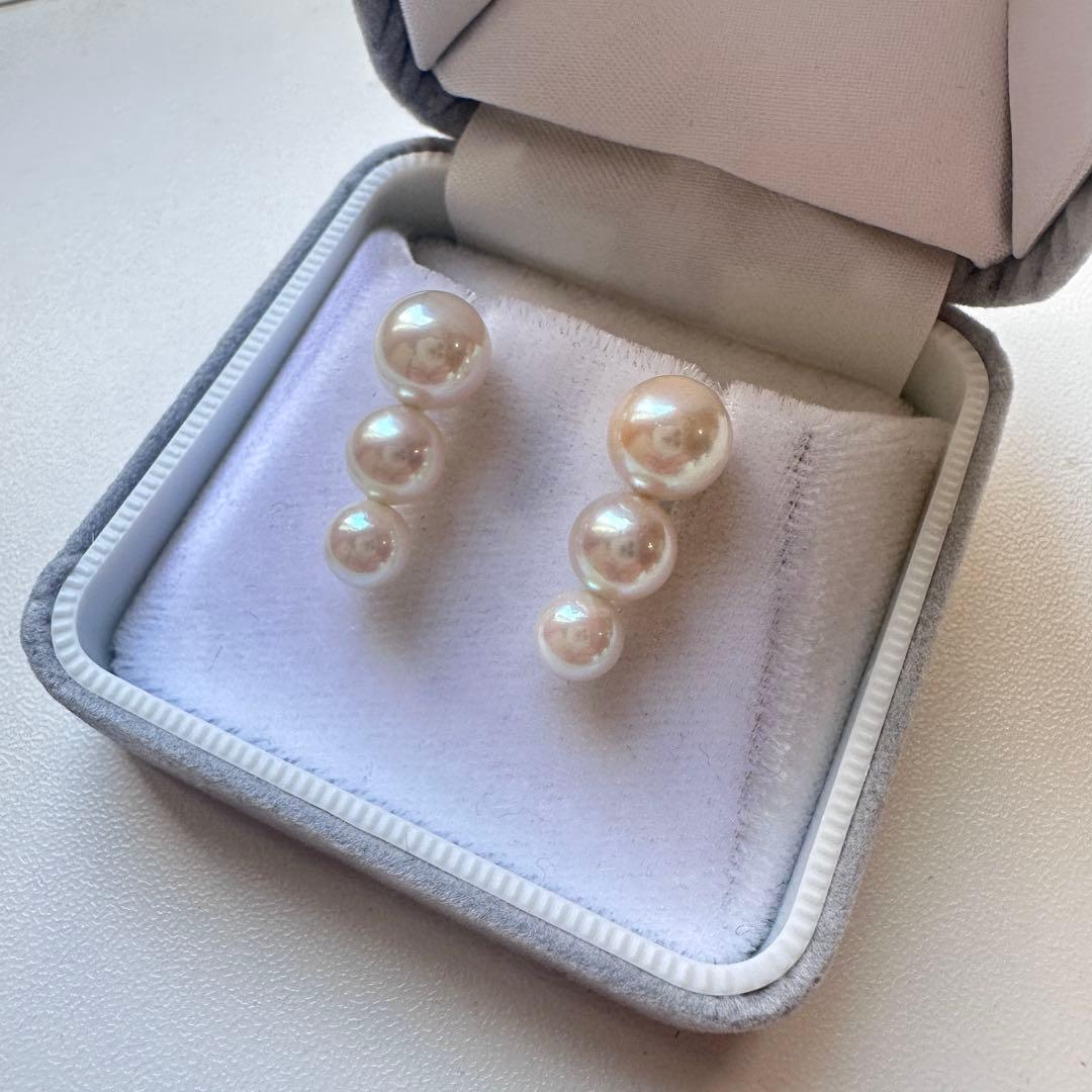 【セール価格】K10YGアコヤ真珠トリプルピアス（ホワイト）