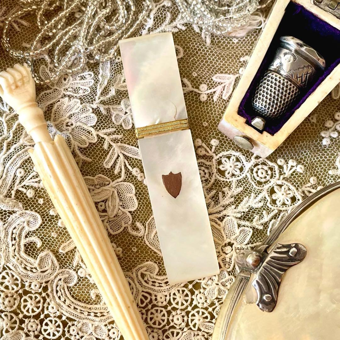 【希少】19世紀パレロワイヤルマザーオブパールニードルケースフランスアンティーク