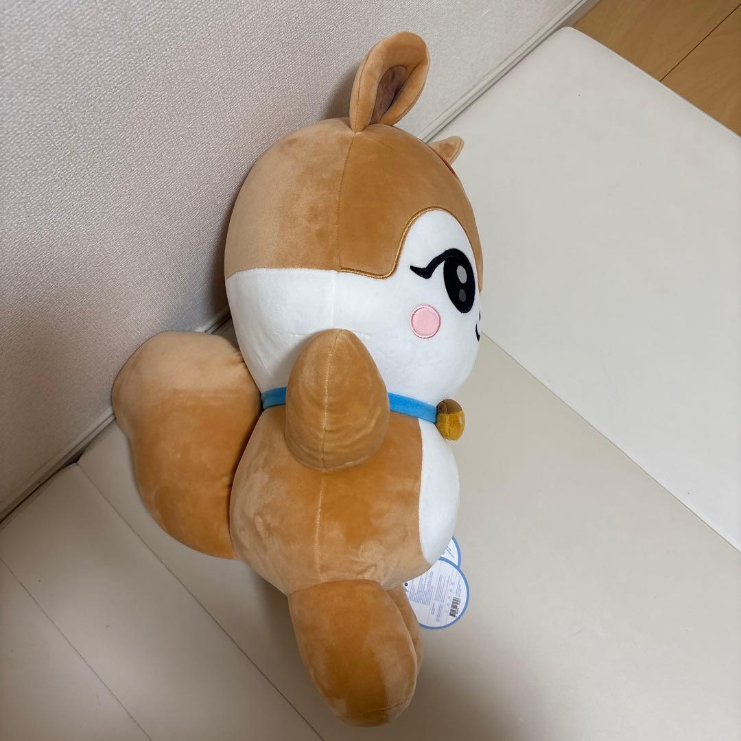 IVE minive ダリ DAL-E ガウル　メガクッション