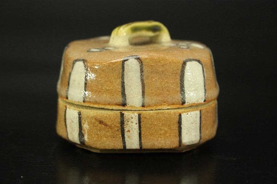 茶道具 香具 織部 香合 美品(RC944)