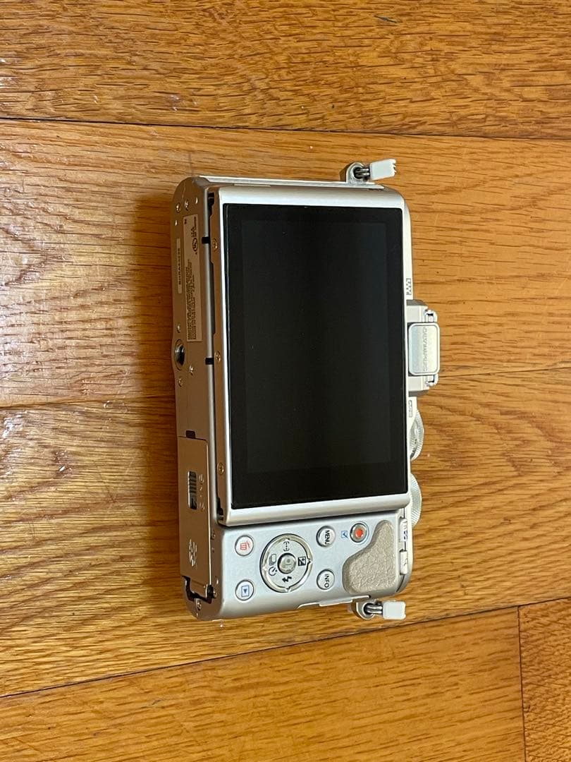 1/5迄限定20%オフ OLYMPUS PEN E-PL8 ダブルズーム等セット