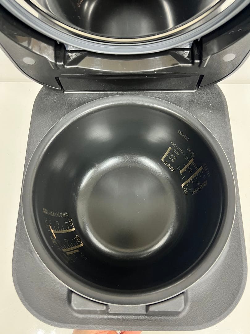 象印 ZOJIRUSHI 圧力IH炊飯器 NW-SA10-BZ 2022年齢