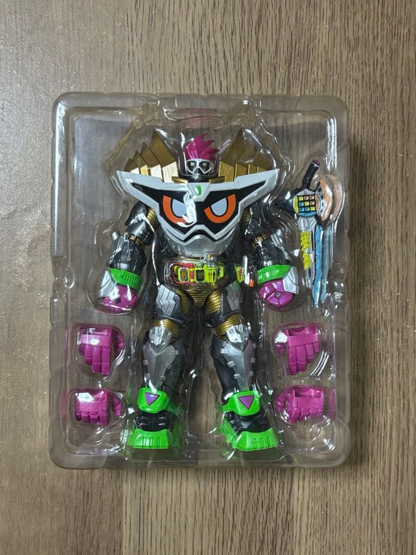 S.H.Figuarts 仮面ライダーエグゼイド マキシマムゲーマーレベル99