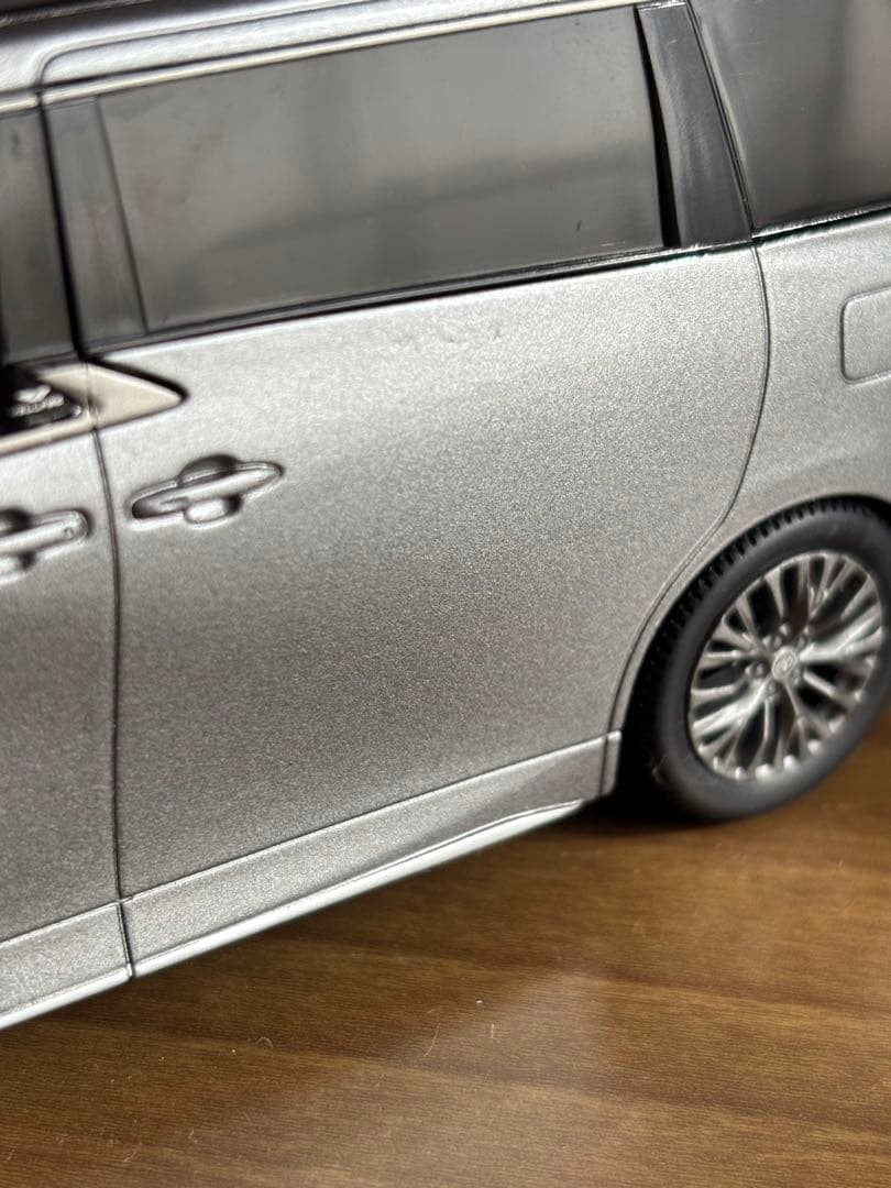 ヴェルファイア カラーサンプル プレシャスメタル 値下げ中