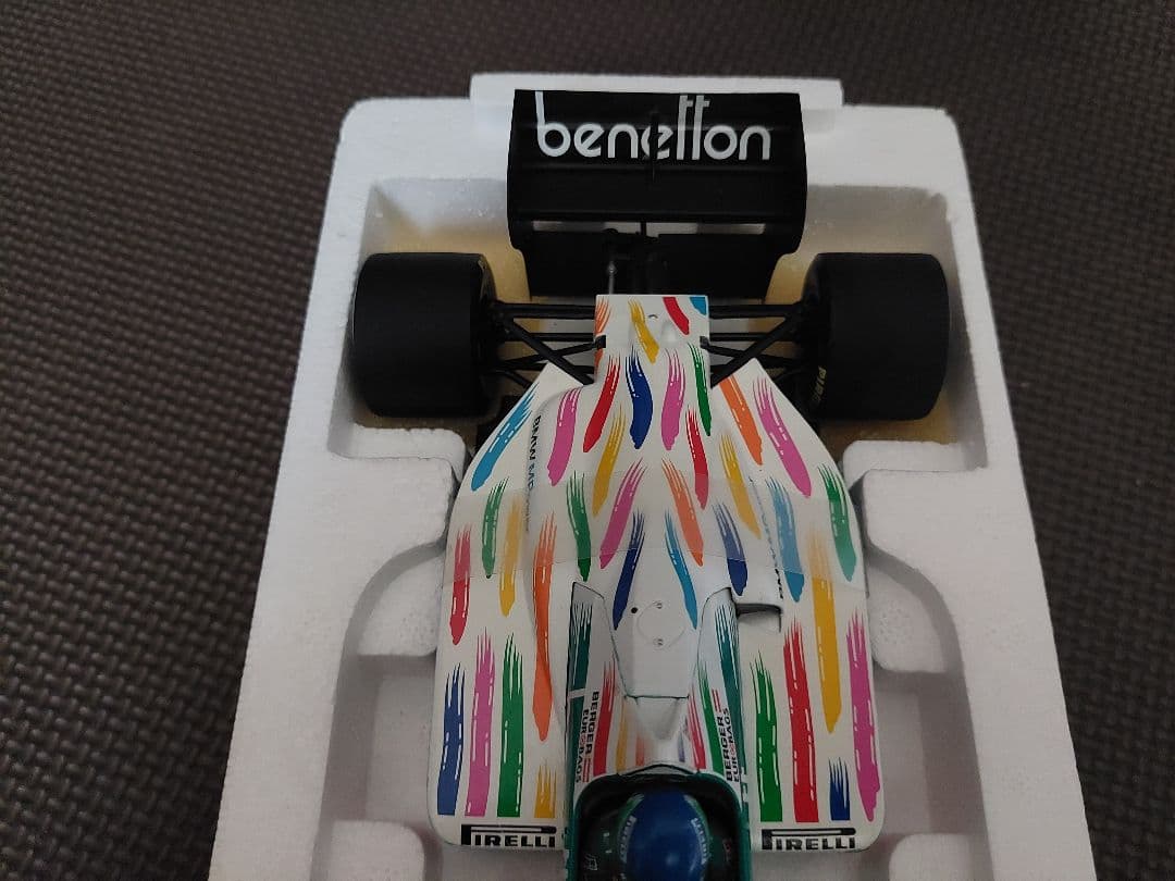 1/18 ミニチャンプス ベネトン BMW B186 1986 G.ベルガー