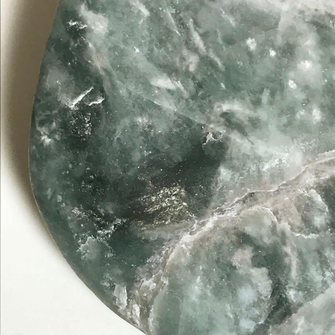 糸魚川翡翠　高透過　271g