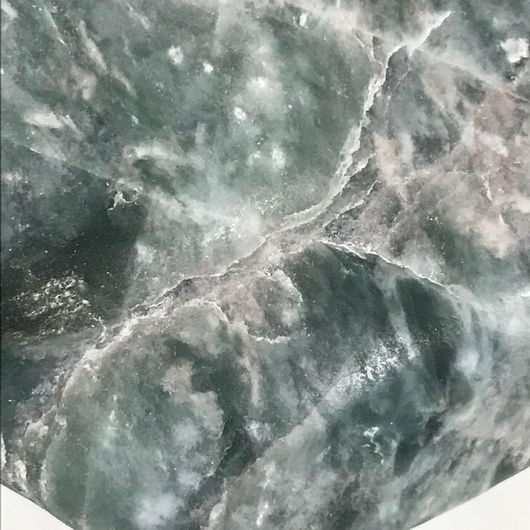 糸魚川翡翠　高透過　271g