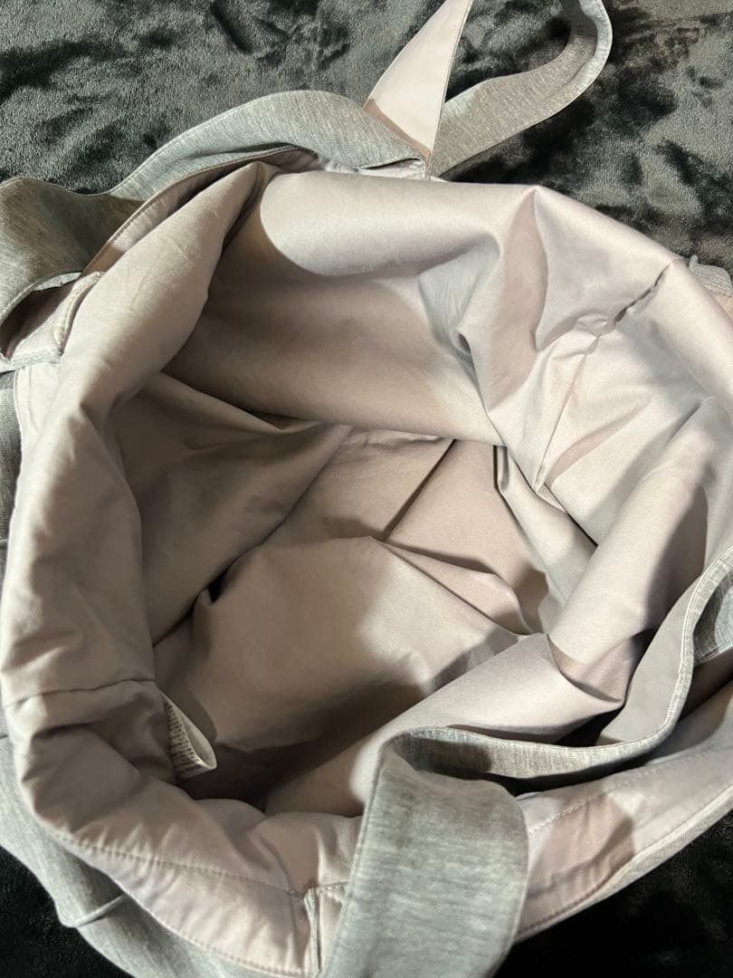 新品　ずっと真夜中でいいのに 名功 embossed logo bag バッグ