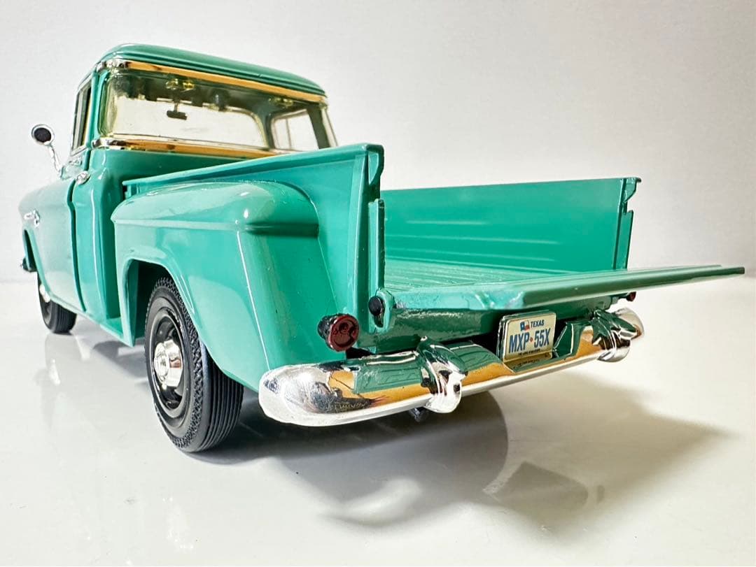 アーテル/'55 Chevyシボレー Cameoカメオ 1/18 絶版