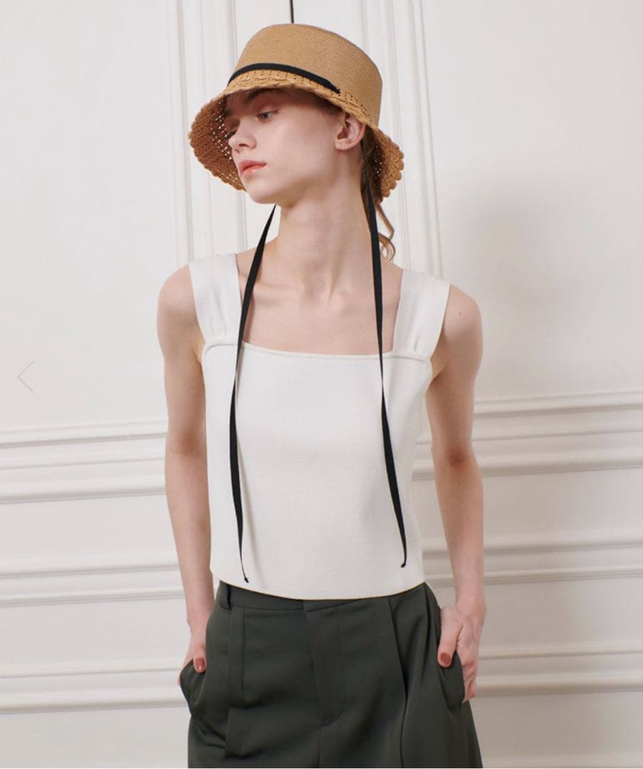 ルルウィルビー　ショルダーリボンミニタンクプルオーバー