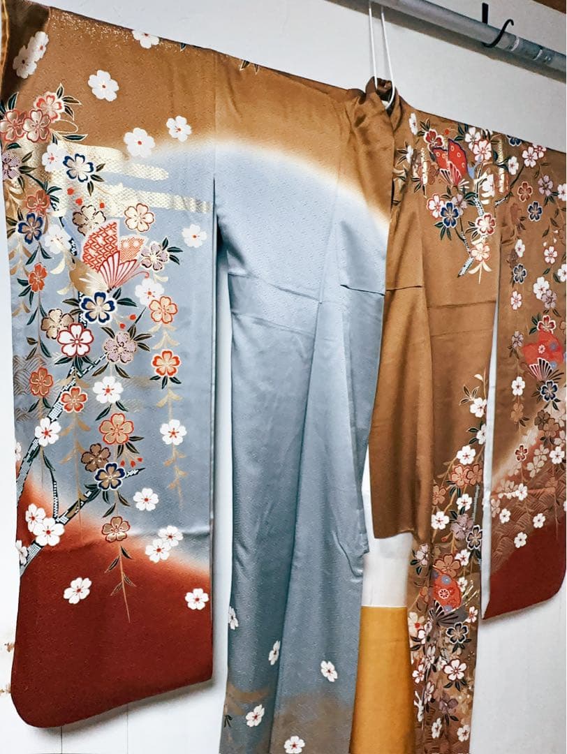 東京ますいわ屋 金彩入り 振袖 ゴールド 蝶 花