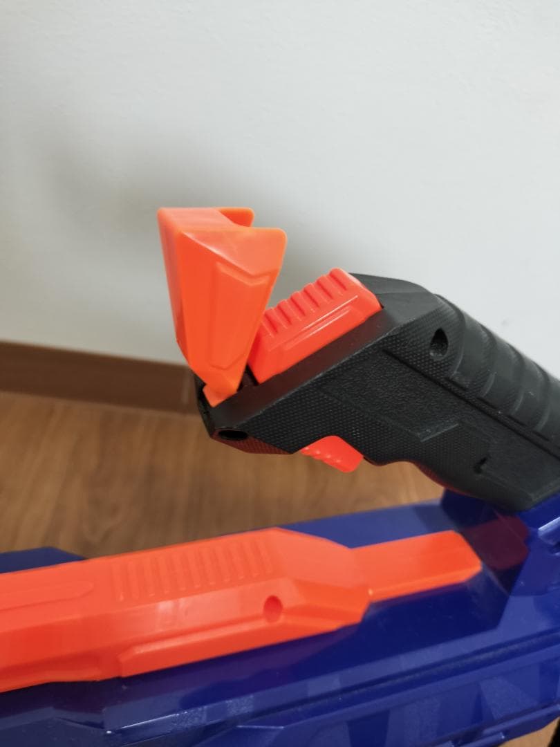 フォートナイトCS-50 タイタン ナーフ銃セット おまけ付きストラップ付き