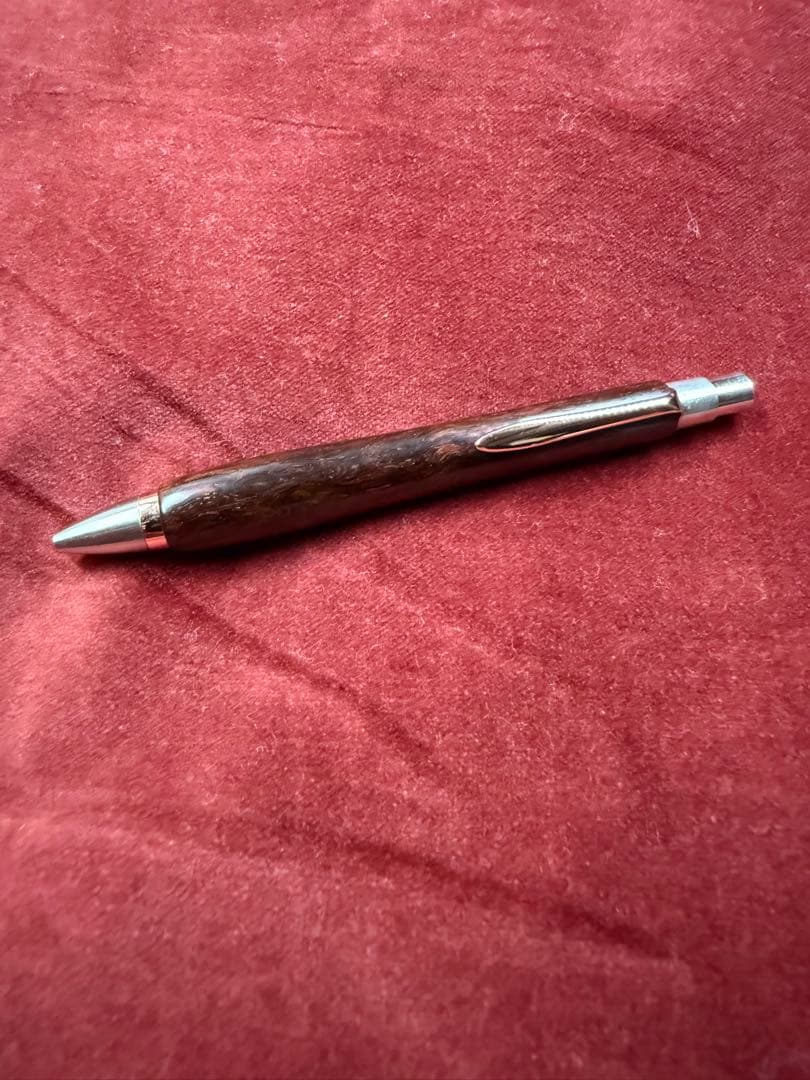 ウッドペンクラフト　ショートボールペン　インドローズウッドオーロラ杢