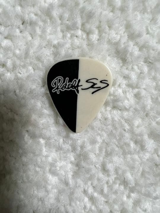 Scorpions スコーピオンズ　ルドルフシェンカー　ギター　ピック