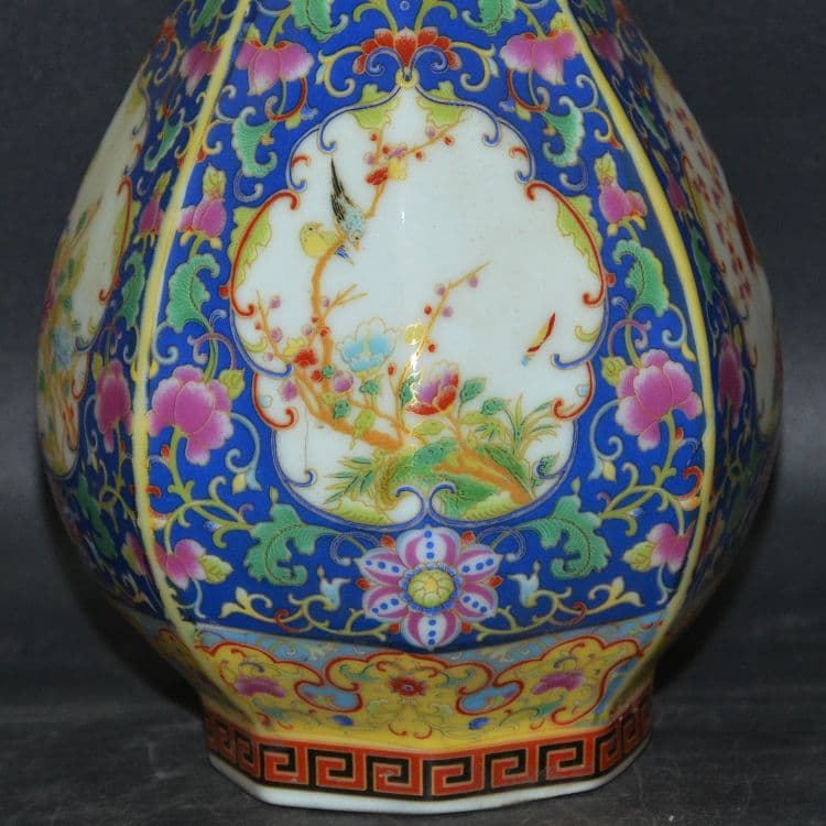 大清琺瑯彩花瓶蒜頭瓶 景徳鎮 陶磁器 装飾品 現代工芸品 美術品 置物