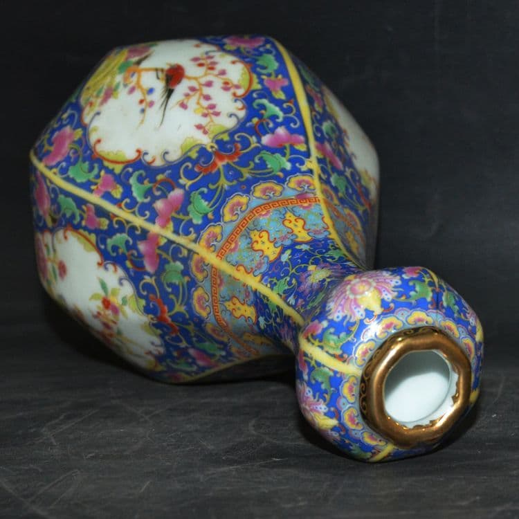 大清琺瑯彩花瓶蒜頭瓶 景徳鎮 陶磁器 装飾品 現代工芸品 美術品 置物