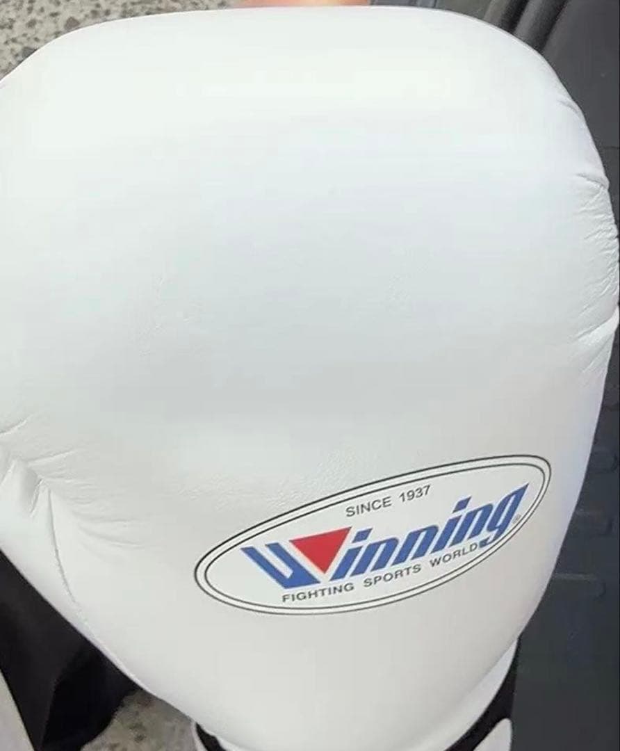 ぼ*ん様 ボクシンググローブ ホワイト 箱付き