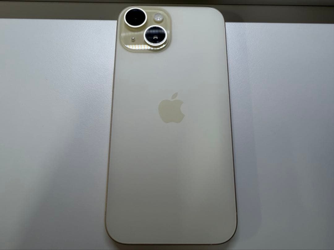 Apple iPhone 15 イエロー　本体　SIMフリー