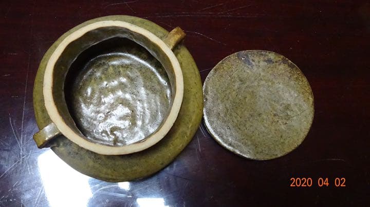 壺　茶壺　（高価な品）