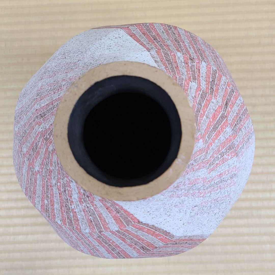 信楽焼石山哲也作 象嵌泥彩螺旋壷 高さ1尺5寸（約45cm） 共箱なし 本物保証